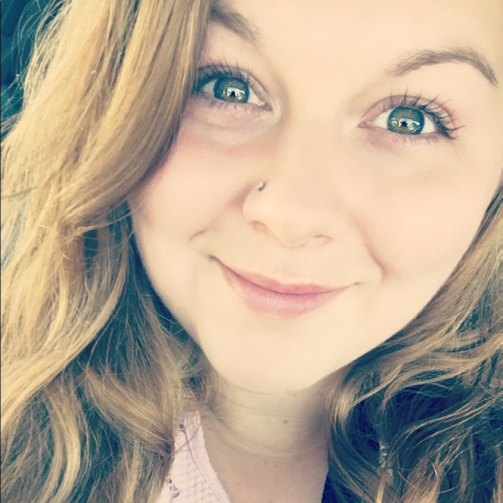 Meet your Posher, Lisa